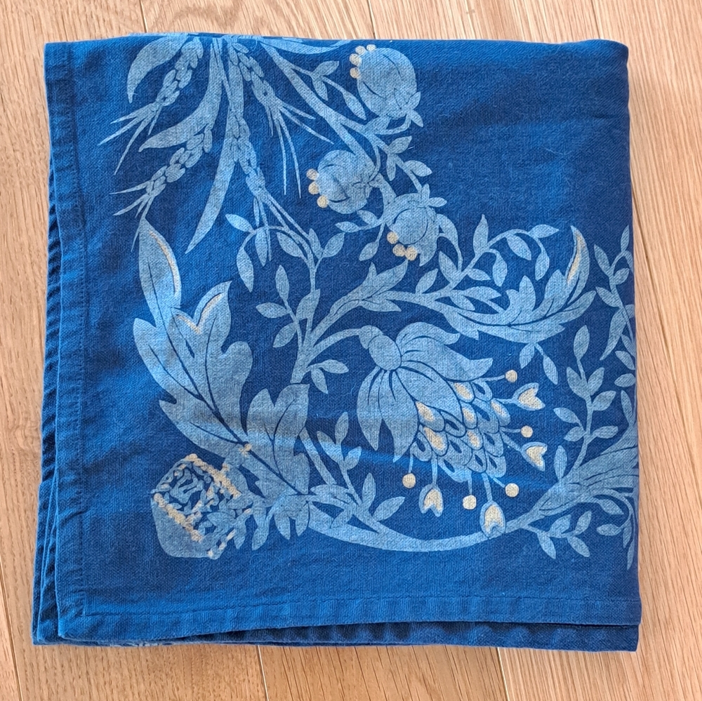Pottery Barn Blue Floral Tablecloth Square 100% Cotton